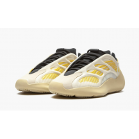 Кроссовки Adidas Yeezy Boot 700 V3 Safflower белые