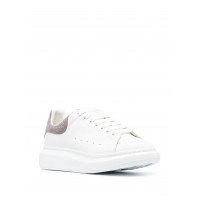 Кроссовки Alexander McQueen Oversized белые с серым