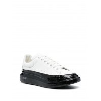 Кроссовки Alexander McQueen Oversized бело-черные